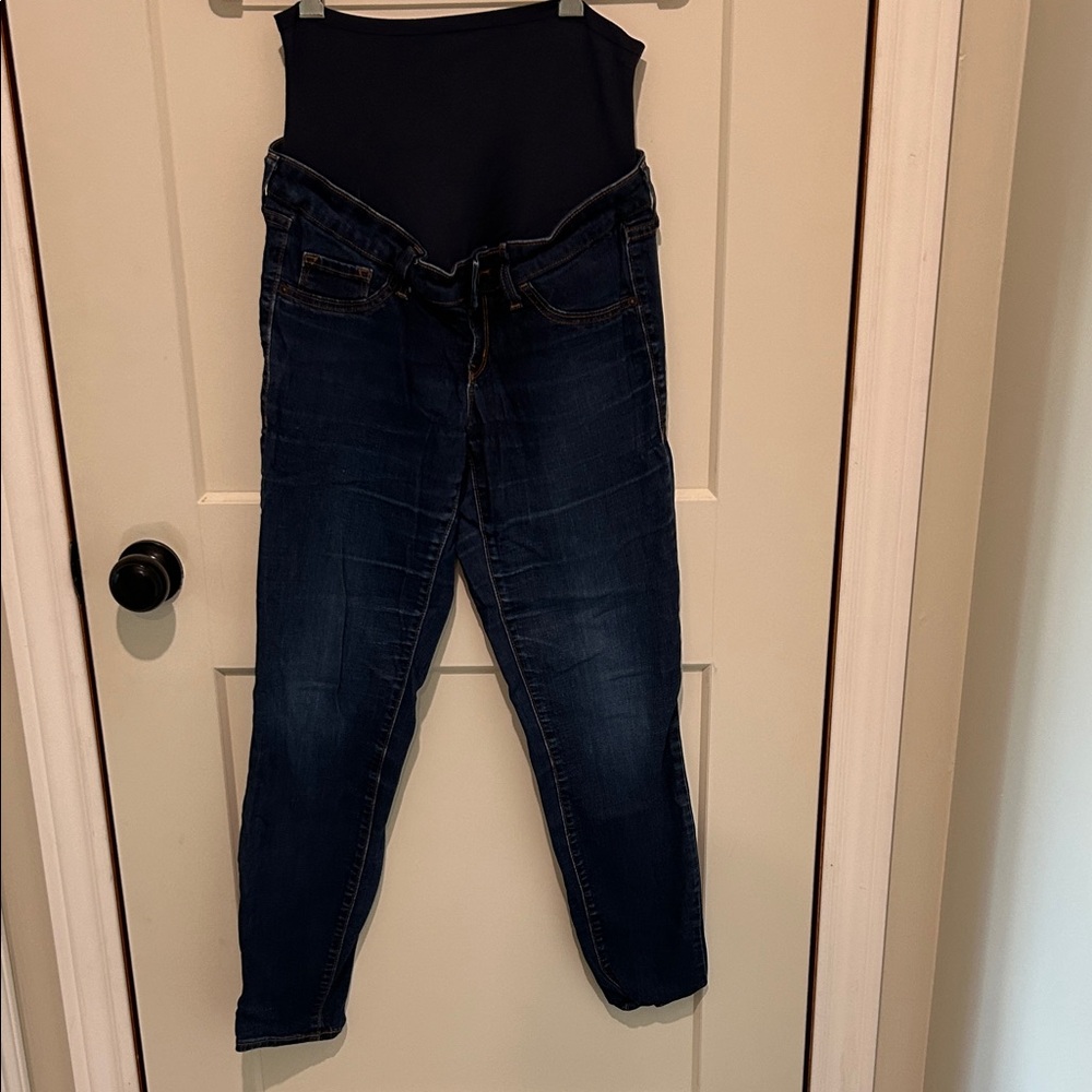 Old Navy Maternity skinny jeans
